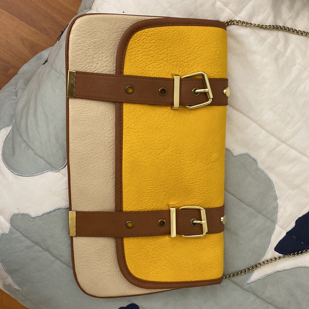 4 Purses - image 6